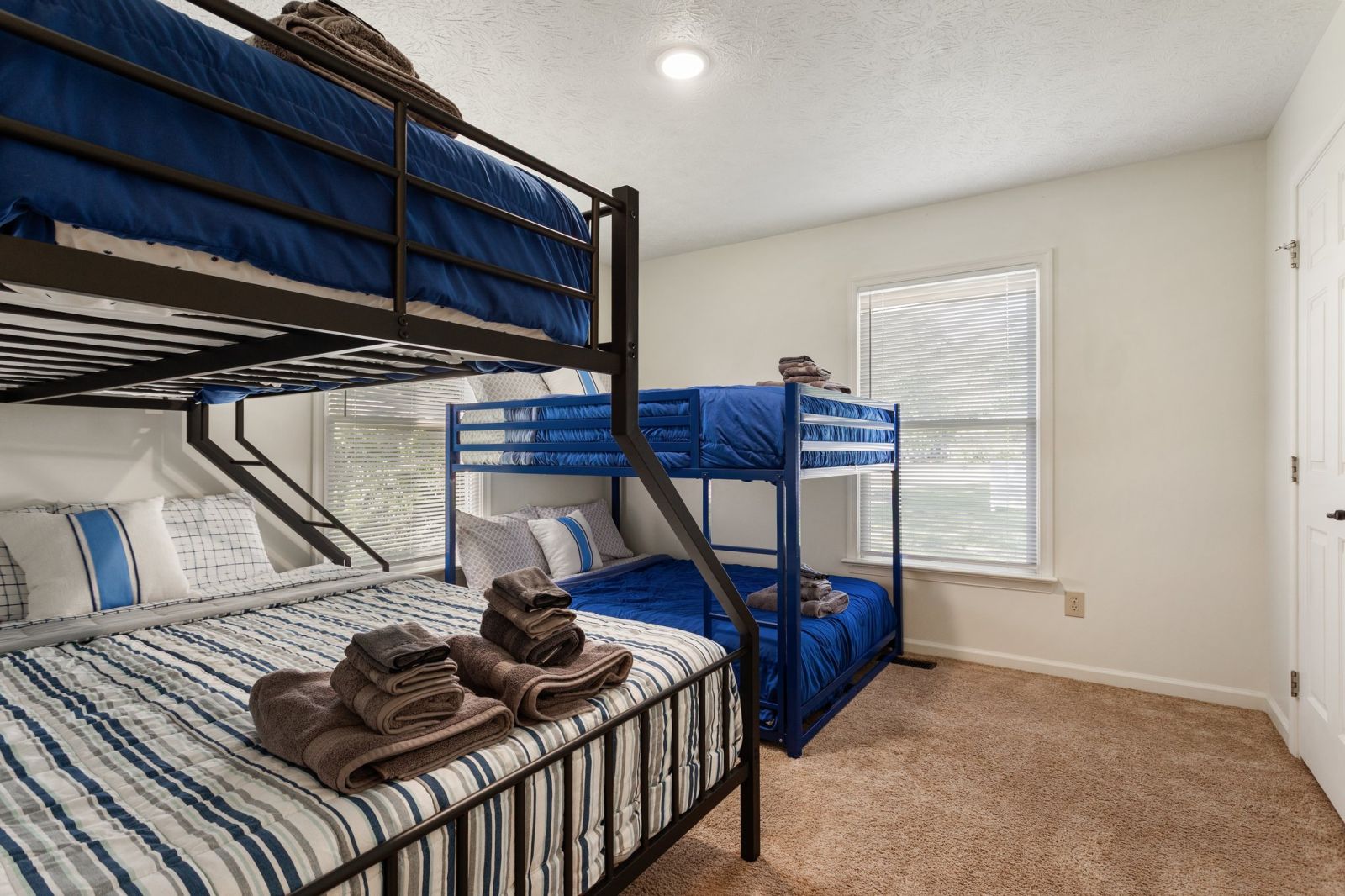 bunk room
